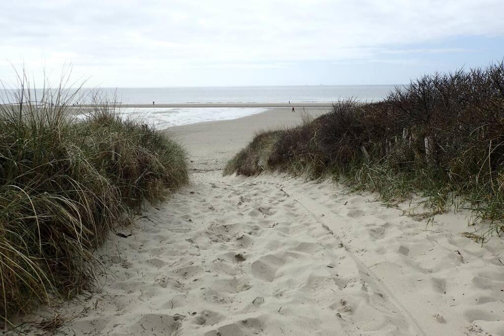 Gîte   Les Oyats   à 400 m de la plage Équihen-Plage Extérieur photo