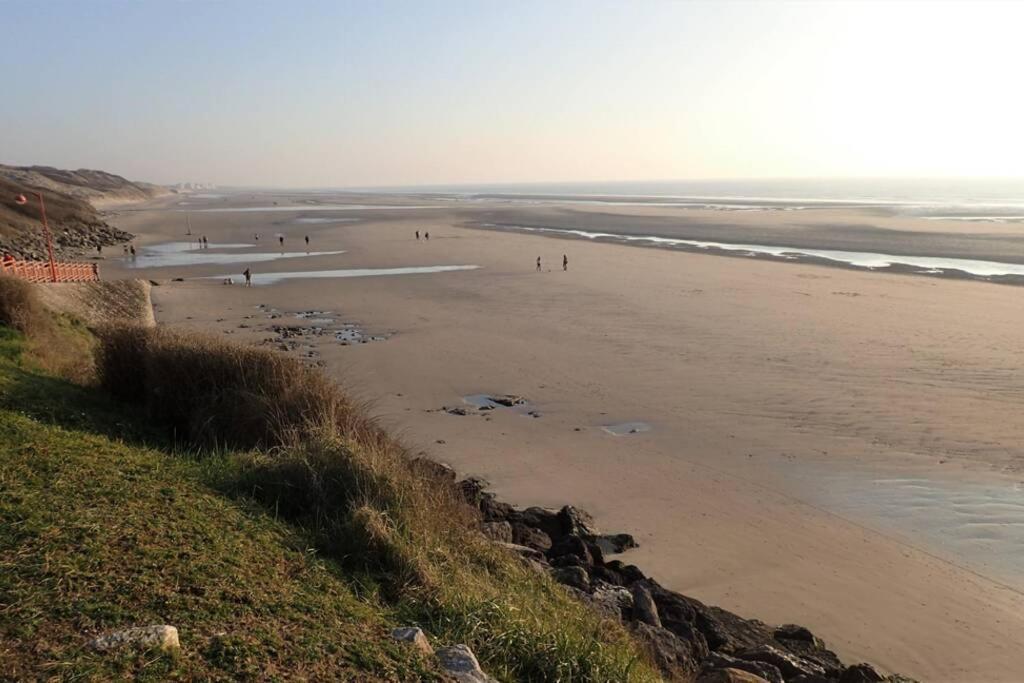 Gîte   Les Oyats   à 400 m de la plage Équihen-Plage Extérieur photo